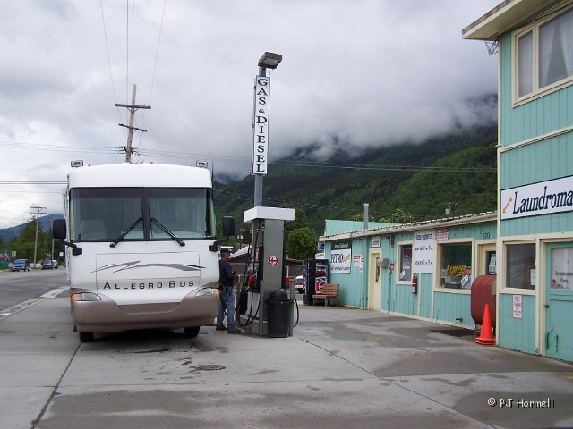 100_1556_AK_Skagway_GasStation.jpg - One And Only Gas Station In Town - Time for fuel again before we leave Skagway. ~May 29, 2004 - Skagway, Alaska