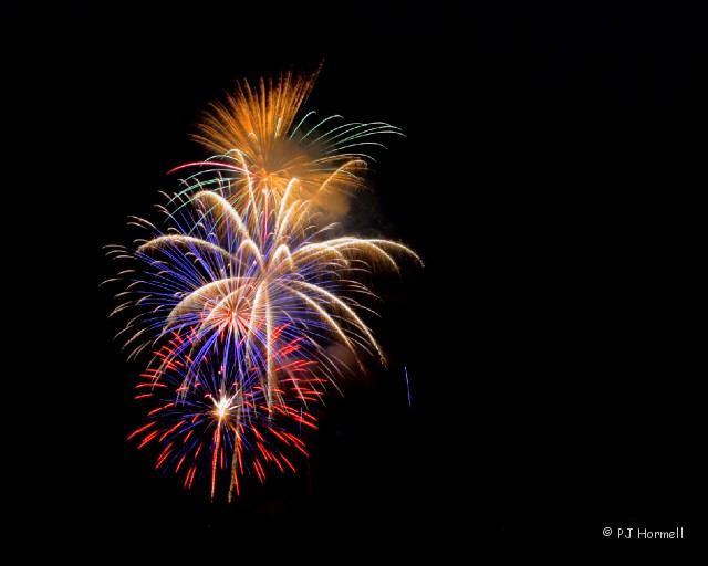 IMG_6534_NC_BannerElk_Fireworks.jpg - Fireworks - Banner Elk, North Carolina  ~ July 4, 2008