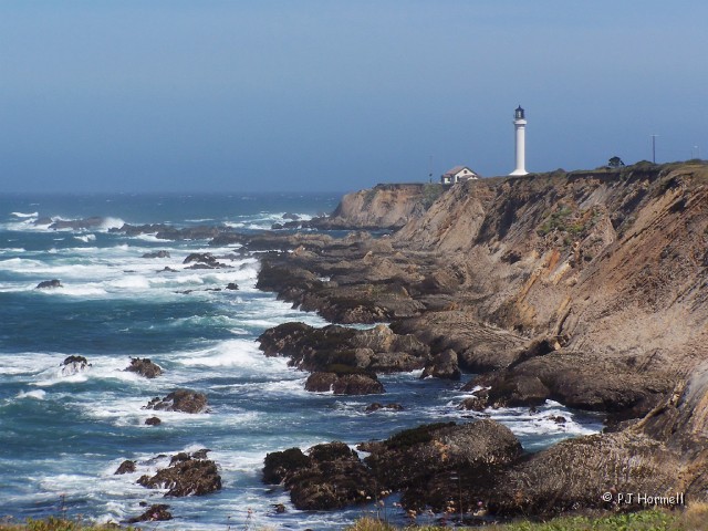 100_5495_CA_Hwy1_PointArenaLighthouse.jpg - Point Arena Lighthouse. Hwy 1, California ~June 14, 2005