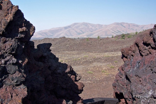 100B6560_ID_CratersOfTheMoonNM_LavaCone.jpg - Lava Cone - Craters of the Moon National Monument, Utah  ~July 14, 2007
