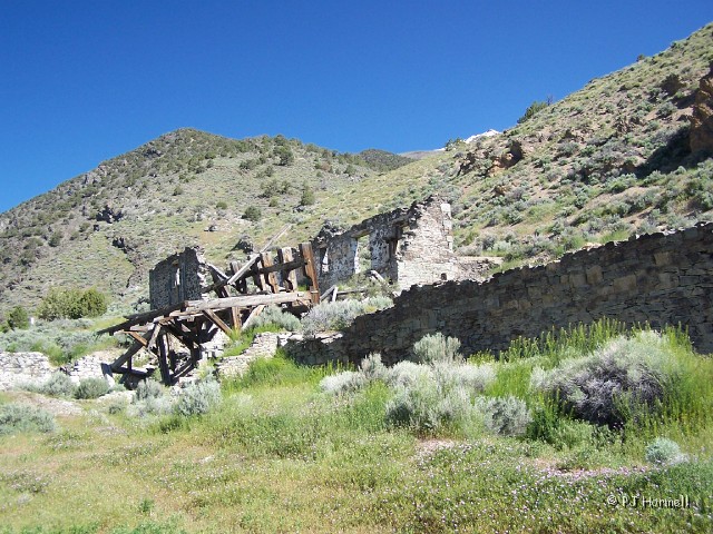 100_4958_NV_KingstonGhostTown_StampMill.jpg - Ghost Town of Kingston, Nevada ~May 26, 2005