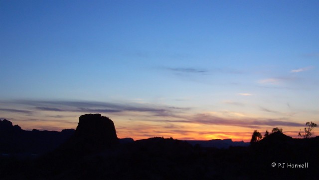 100B5630_UT_CanyonlandsNP_ShaferTrl.jpg - Sunset in Moab, Utah  ~June 13, 2007