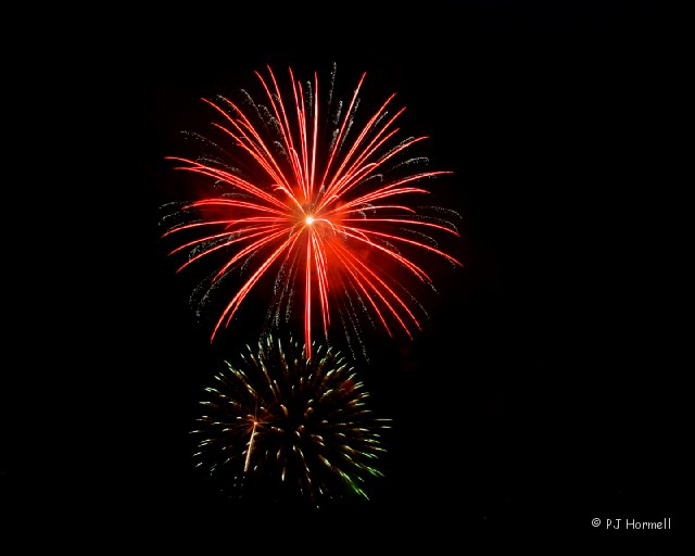 IMG_6527_NC_BannerElk_Fireworks.jpg - Fireworks - Banner Elk, North Carolina  ~ July 4, 2008