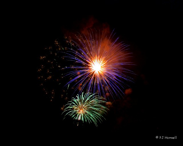 IMG_6528_NC_BannerElk_Fireworks.jpg - Fireworks - Banner Elk, North Carolina  ~ July 4, 2008