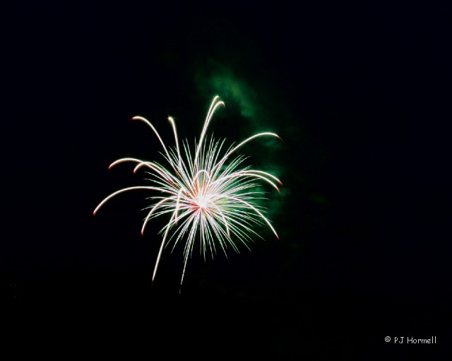 IMG_6533_NC_BannerElk_Fireworks.jpg - Fireworks - Banner Elk, North Carolina  ~ July 4, 2008
