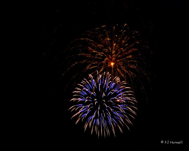IMG_6537_NC_BannerElk_Fireworks.jpg - Fireworks - Banner Elk, North Carolina  ~ July 4, 2008