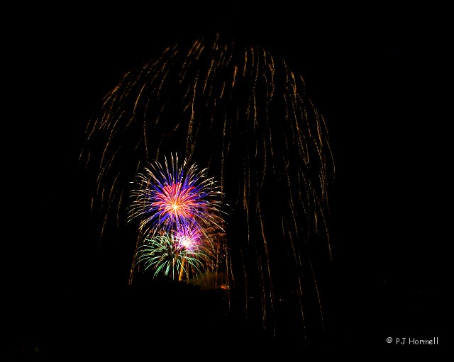 IMG_6541_NC_BannerElk_Fireworks.jpg - Fireworks - Banner Elk, North Carolina  ~ July 4, 2008
