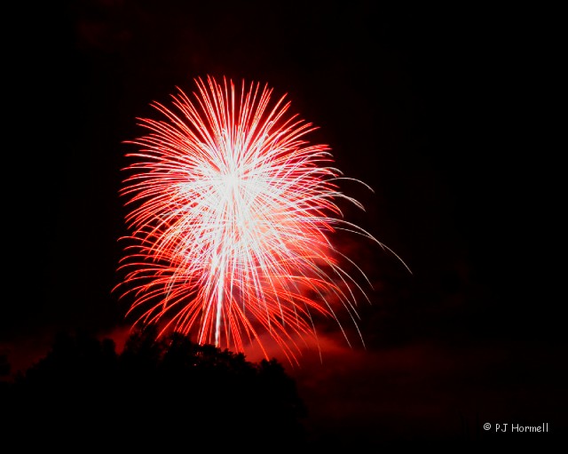 IMG_6543_NC_BannerElk_Fireworks.jpg - Fireworks - Banner Elk, North Carolina  ~ July 4, 2008