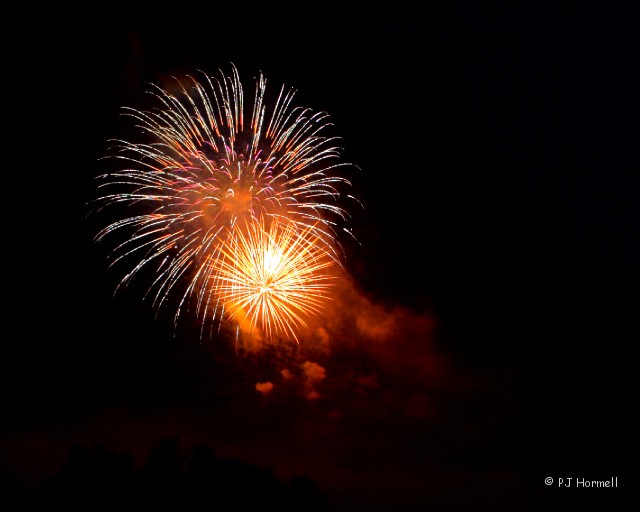 IMG_6545_NC_BannerElk_Fireworks.jpg - Fireworks - Banner Elk, North Carolina  ~ July 4, 2008