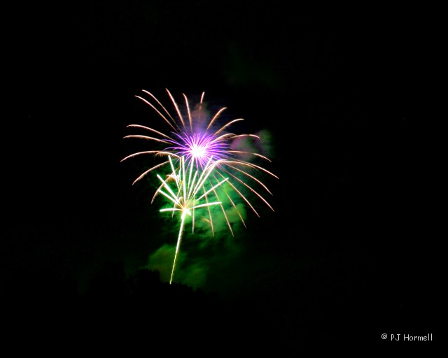 IMG_6552_NC_BannerElk_Fireworks.jpg - Fireworks - Banner Elk, North Carolina  ~ July 4, 2008
