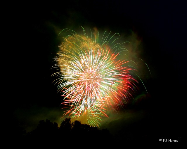 IMG_6553_NC_BannerElk_Fireworks.jpg - Fireworks - Banner Elk, North Carolina  ~ July 4, 2008